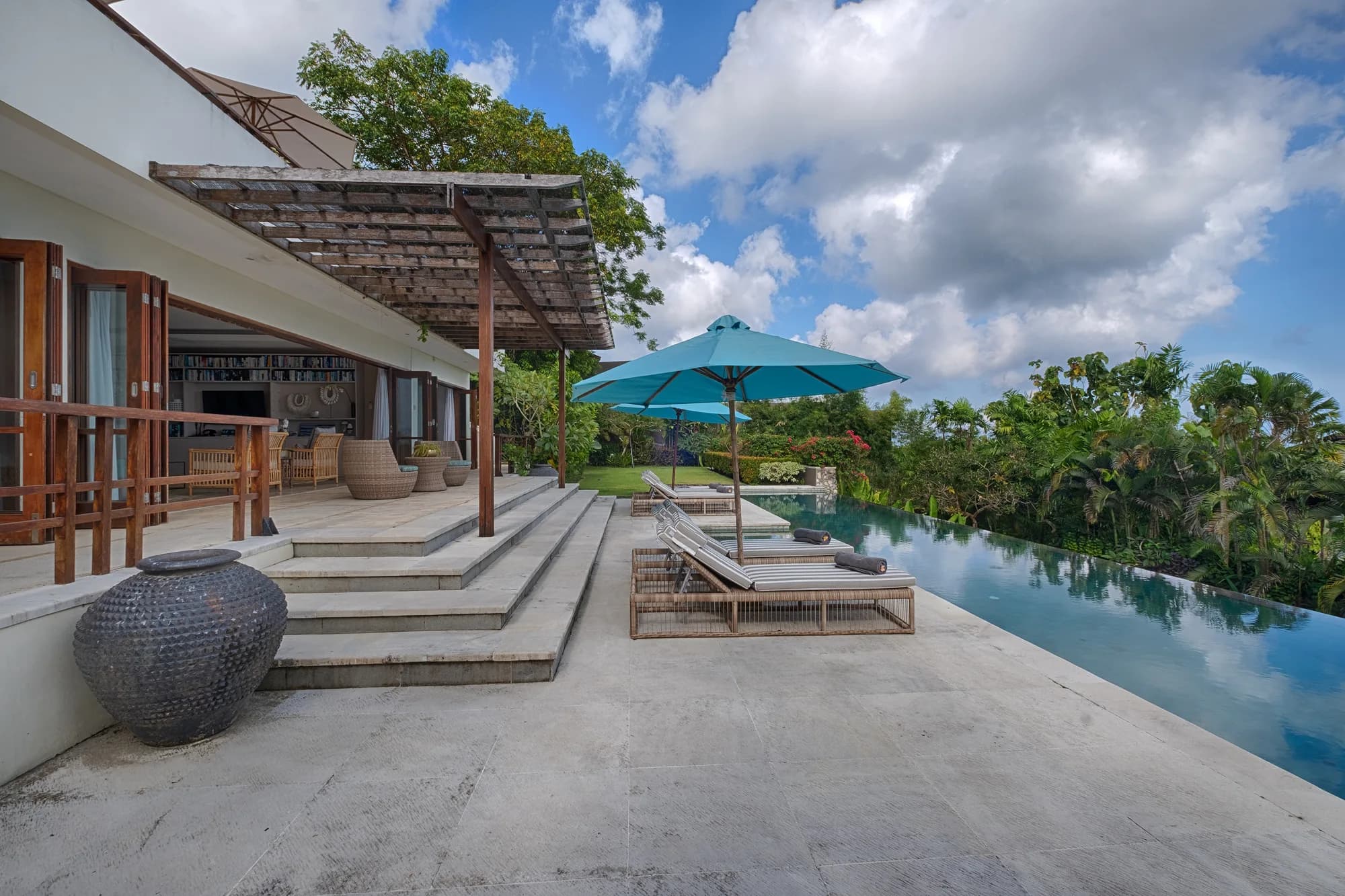 Villa Bayu II