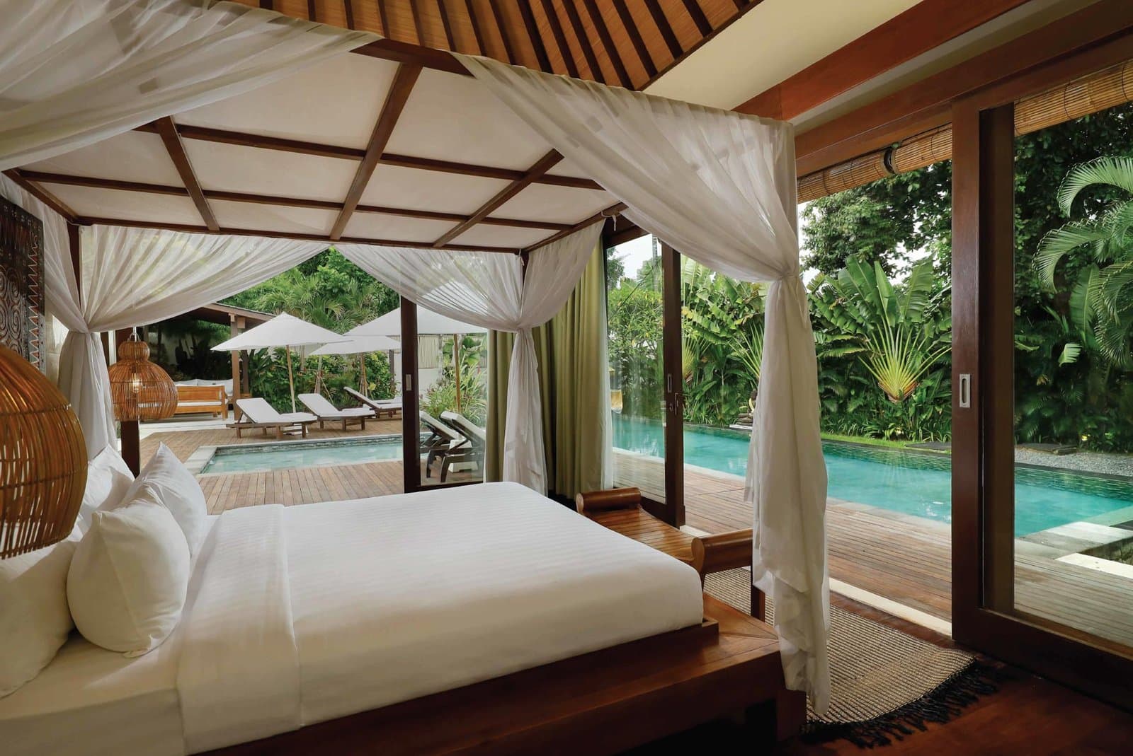 Villa Nelayan