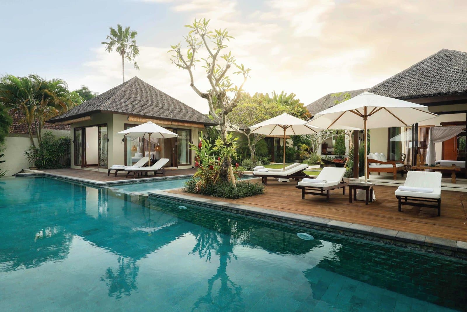 Villa Nelayan