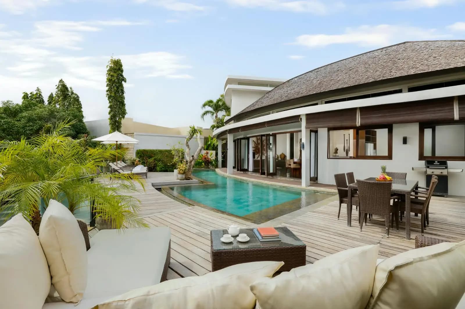 Villa Oshra